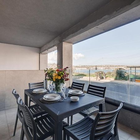 9Ten11 Seafront By Homely Mellieħa Exterior foto
