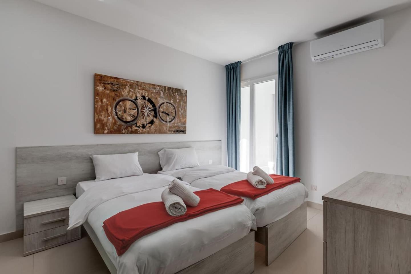 9Ten11 Seafront By Homely Mellieħa Exterior foto